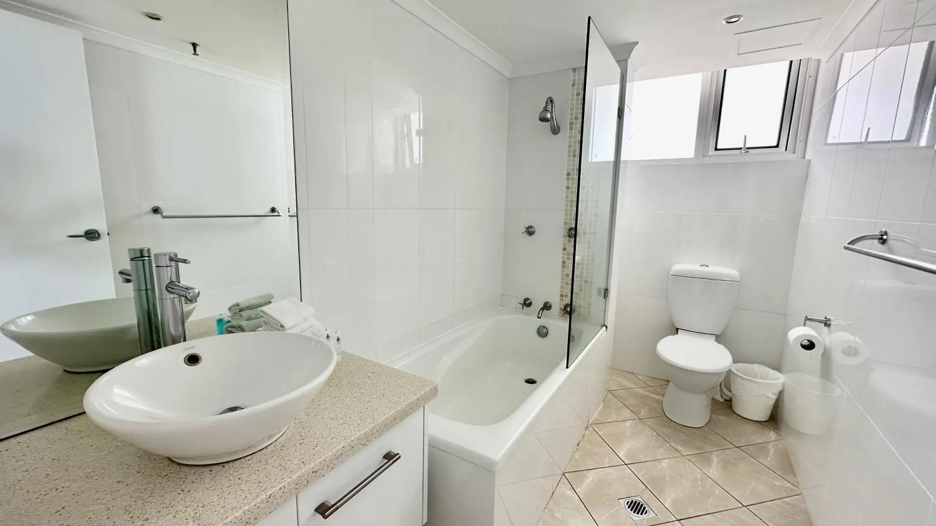 Beach Haven 16E Gold Coast Apartment