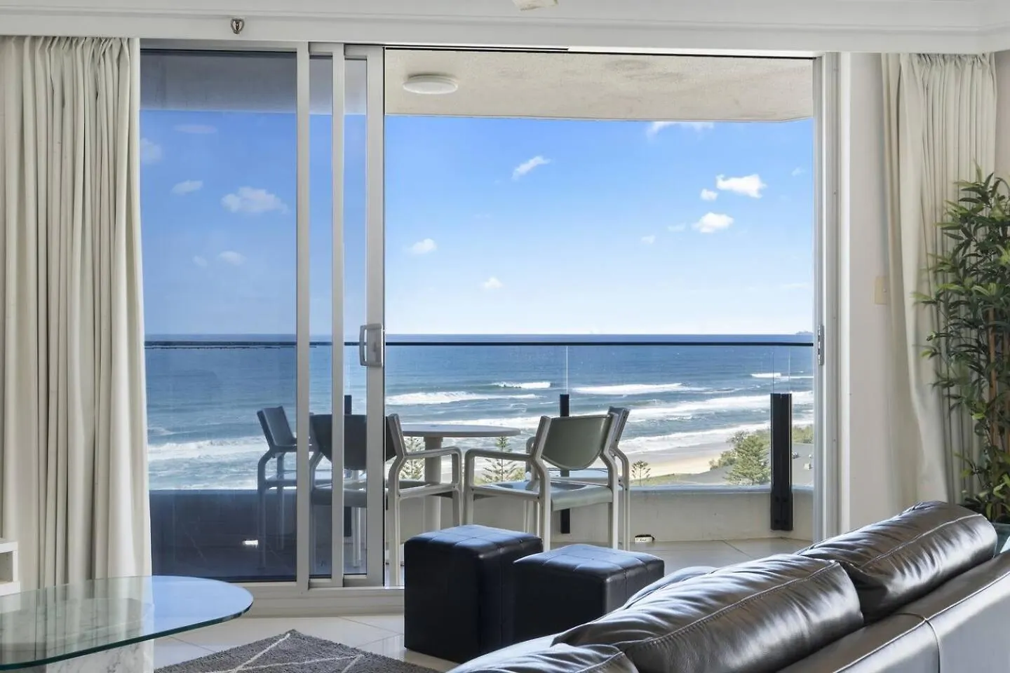 Beach Haven 16E Gold Coast 0*,  Australien
